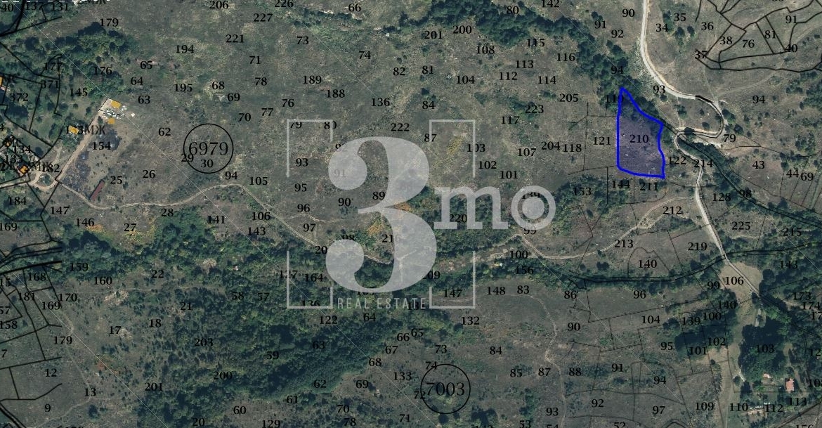 „3mo“ недвижими имоти продава поземлен имот с площ от 3633кв.м., находящ се в с. Бистрица, местност Мали Дол