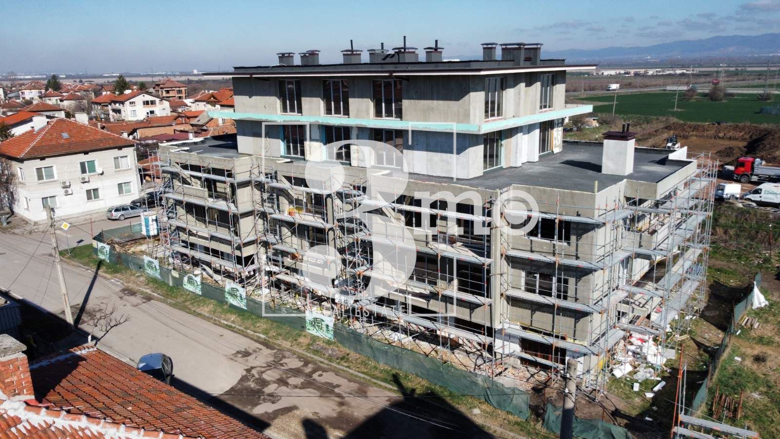 „3mo“ недвижими имоти предлага за продажба четиристаен апартамент, находящ се в гр. Елин Пелин - 0