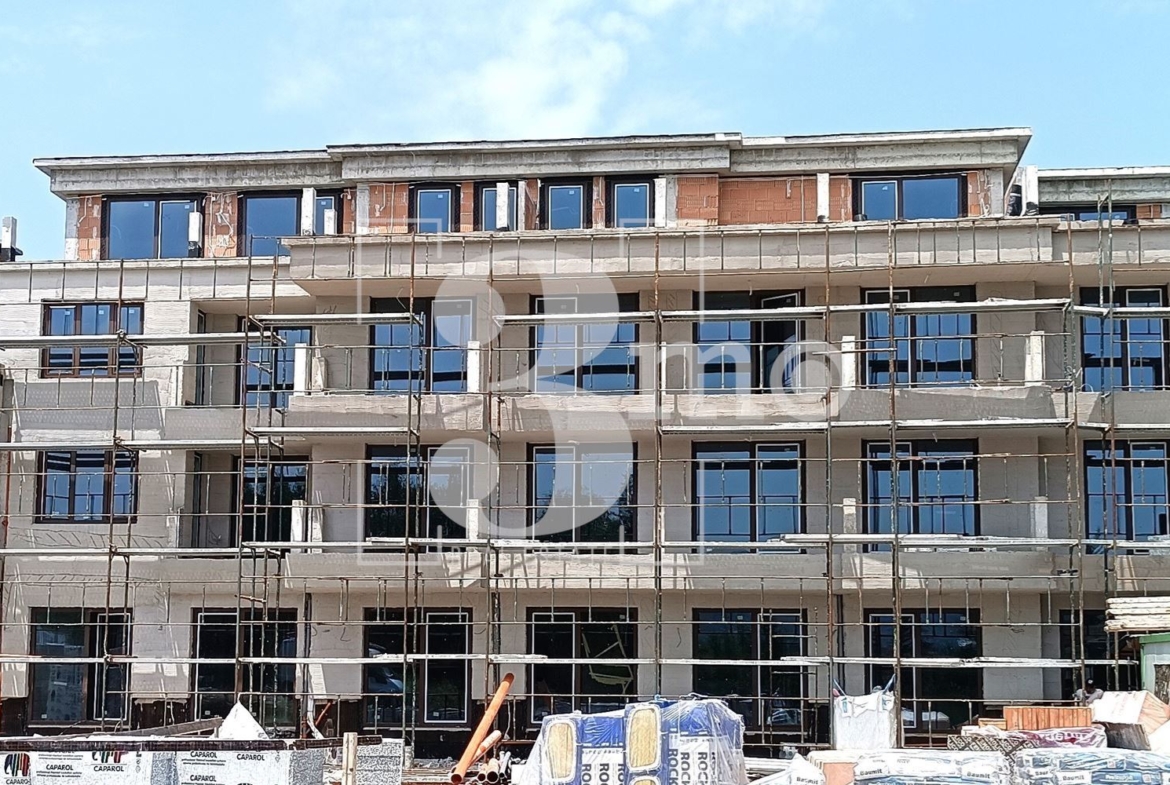 3mo Амалтея представя за продажба мезонет с три спални в луксозен, затворен комплекс, гр. Банкя
