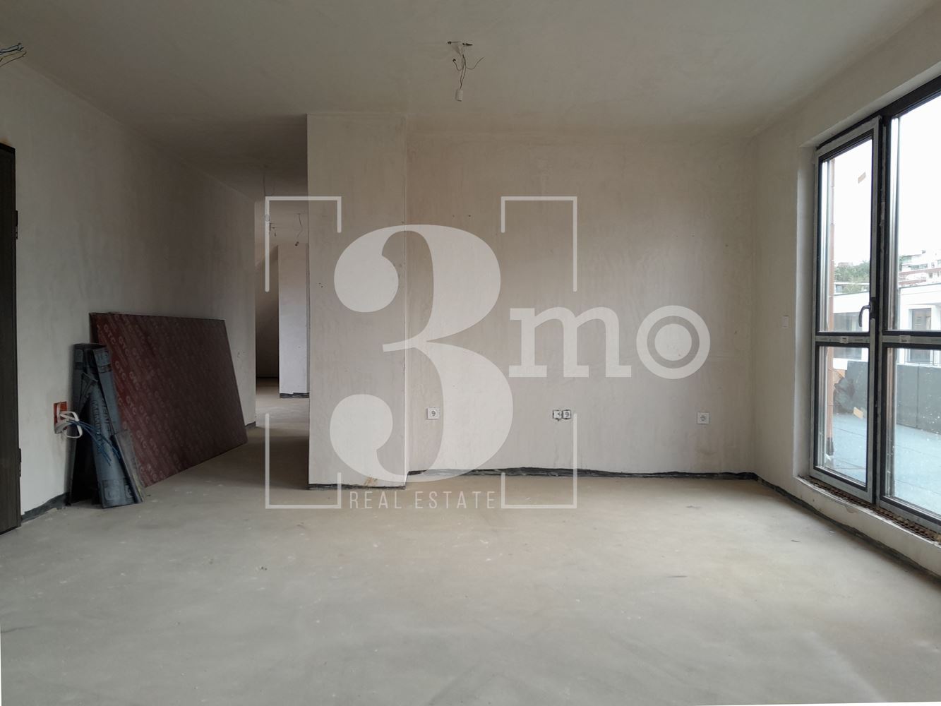 Четиристаен апартамент за продажба в кв. Витоша, гр. София-0 Четиристаен апартамент за продажба в кв. Витоша, гр. София - 0