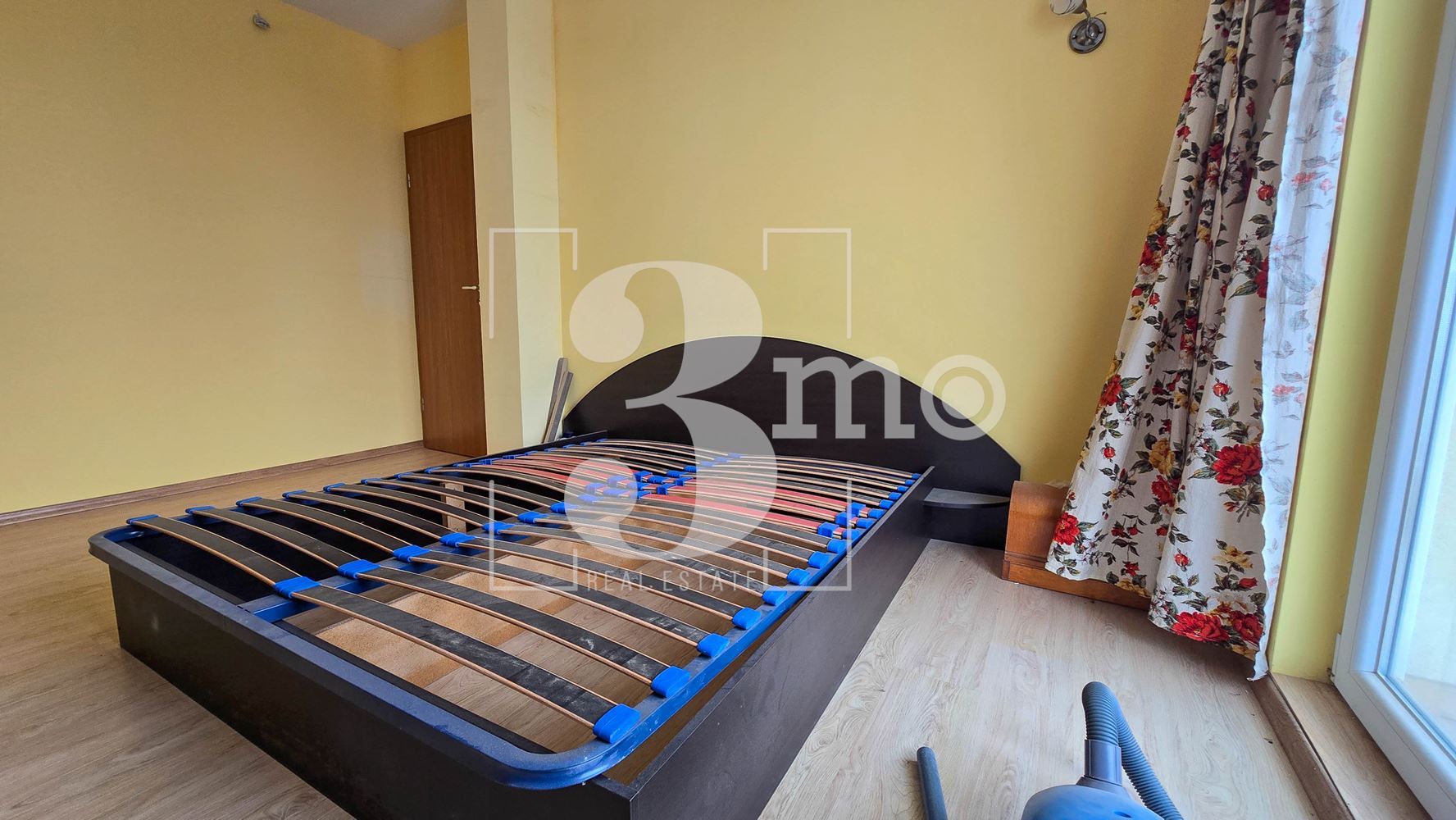"3mo" недвижими имоти продава 4-стаен обзаведен апартамент в Карпузица, София - 0