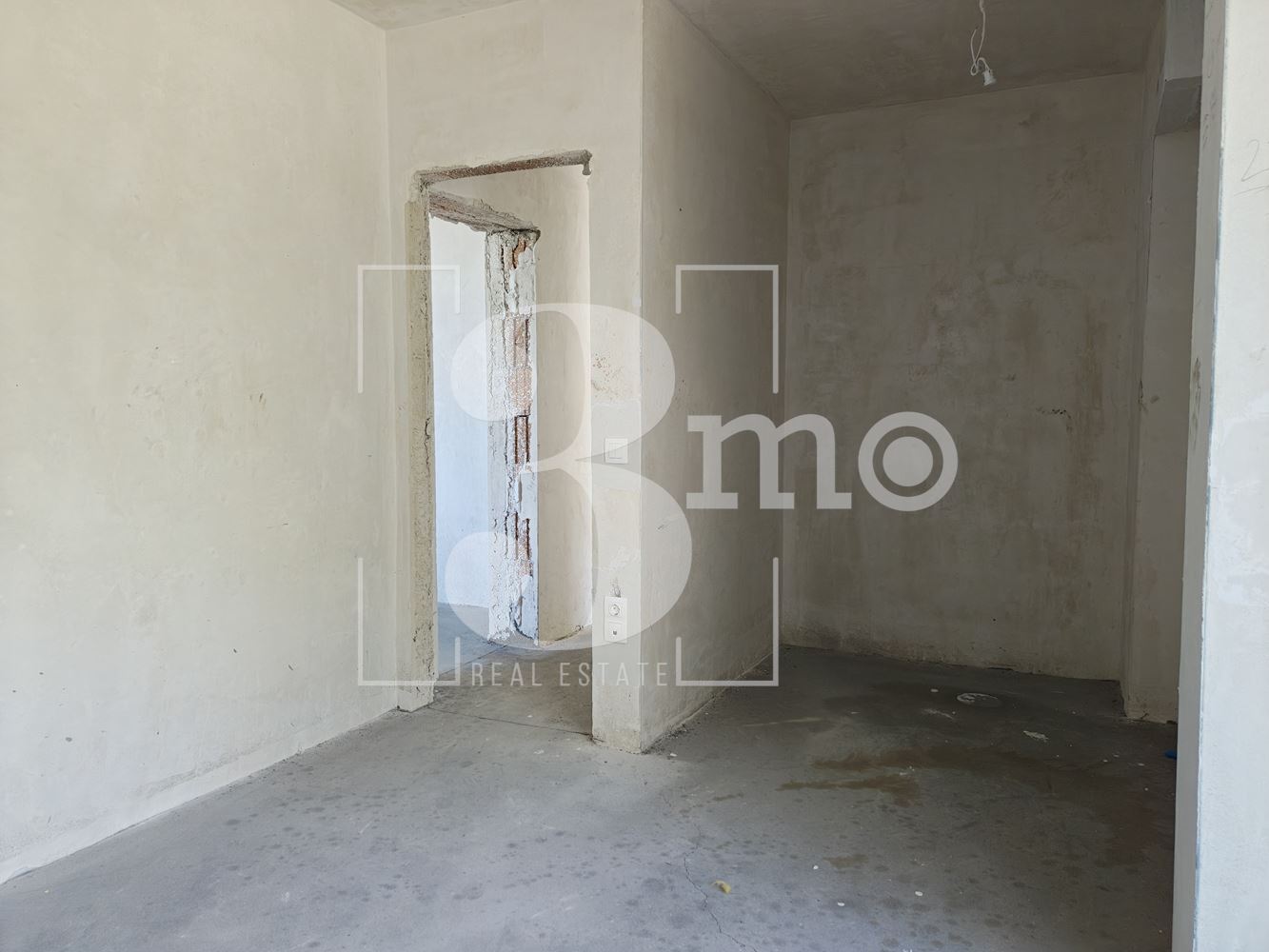 Тристаен апартамент с Акт 14, за продажба в ж.к. Люлин 4, гр. София-0 Тристаен апартамент с Акт 14, за продажба в ж.к. Люлин 4, гр. София - 0