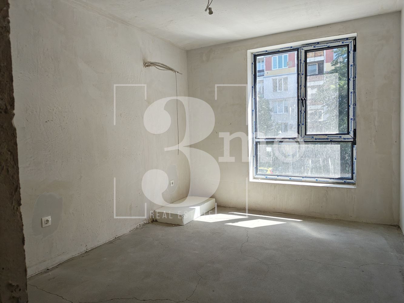Тристаен апартамент с Акт 14, за продажба в ж.к. Люлин 4, гр. София-0 Тристаен апартамент с Акт 14, за продажба в ж.к. Люлин 4, гр. София - 0