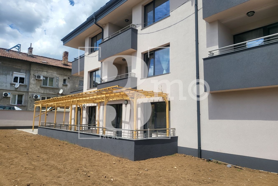 3mo Амалтея продава ексклузивно двустаен апартамент в кв. Суходол