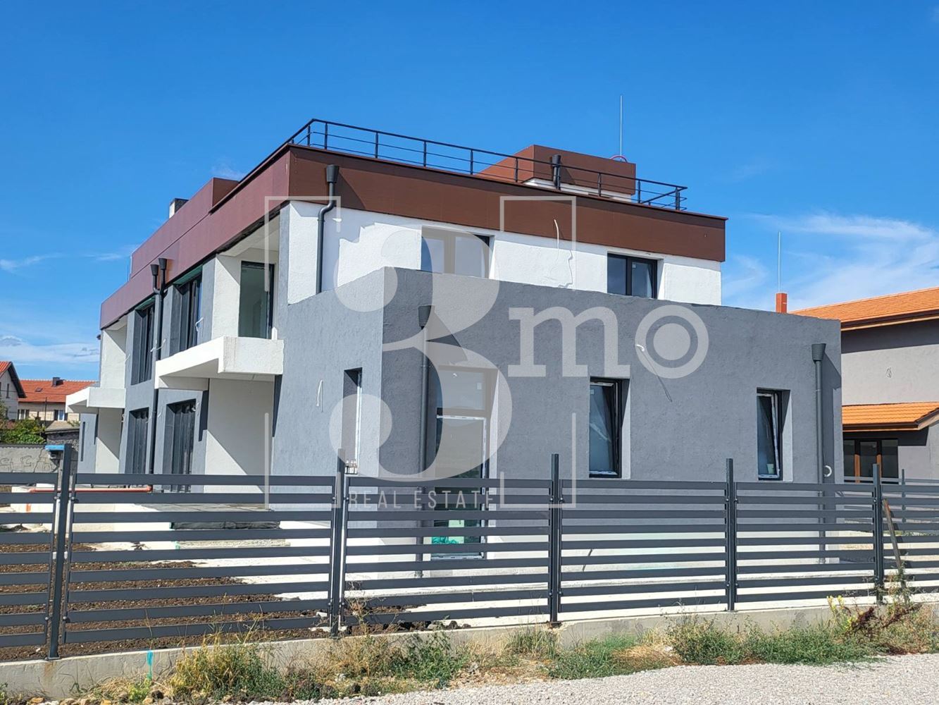 3mo Амалтея продава двуетажна къща в град Костинброд-0 3mo Амалтея продава двуетажна къща в град Костинброд - 0