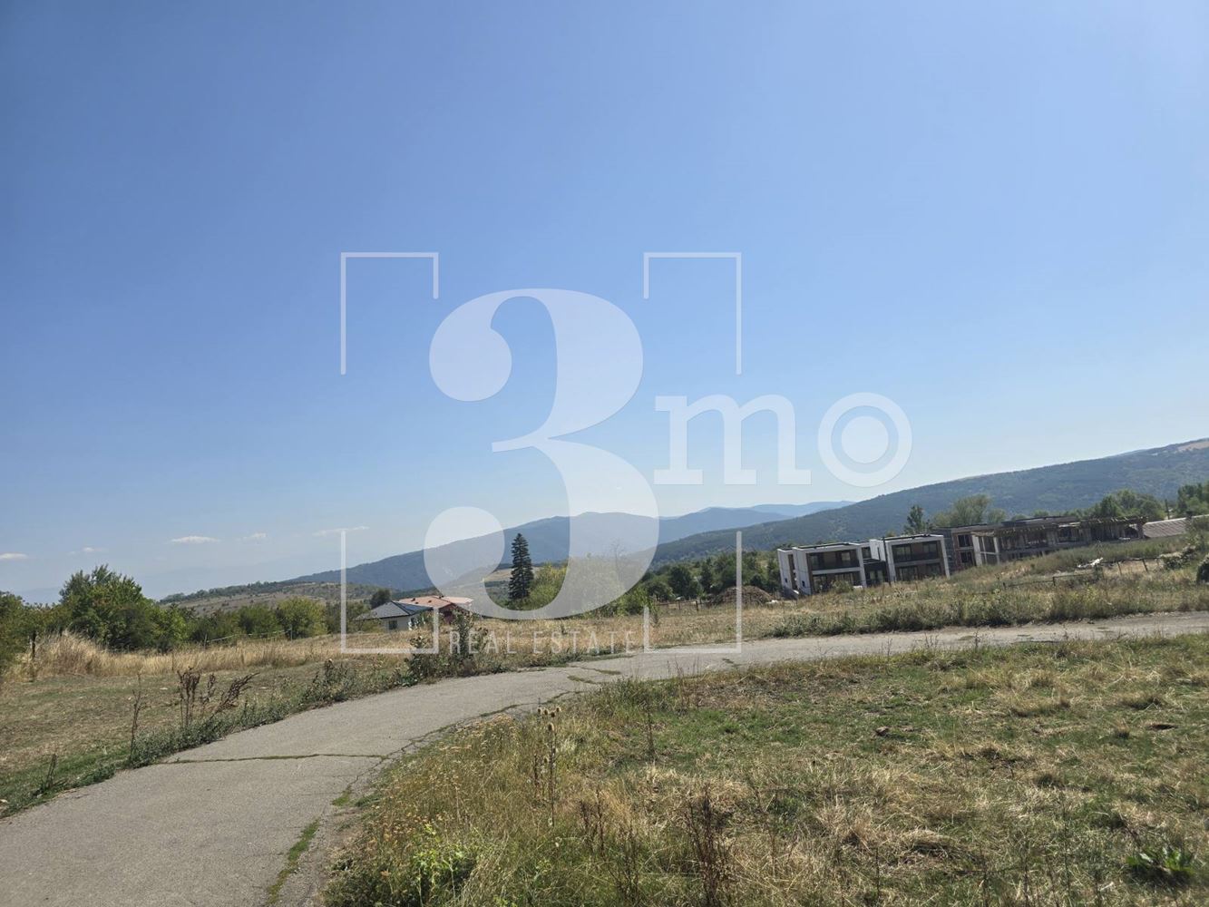 „3mo“ недвижими имоти продава парцел, находящ се в с. Бистрица-0 „3mo“ недвижими имоти продава парцел, находящ се в с. Бистрица - 0