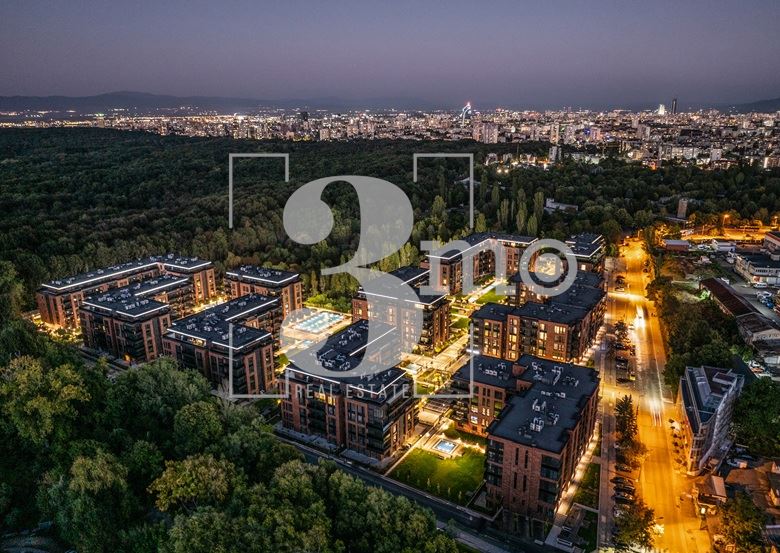 Слънчев четиристаен апартамент с четири тераси в луксозен комплекс-0 Слънчев четиристаен апартамент с четири тераси в луксозен комплекс - 0