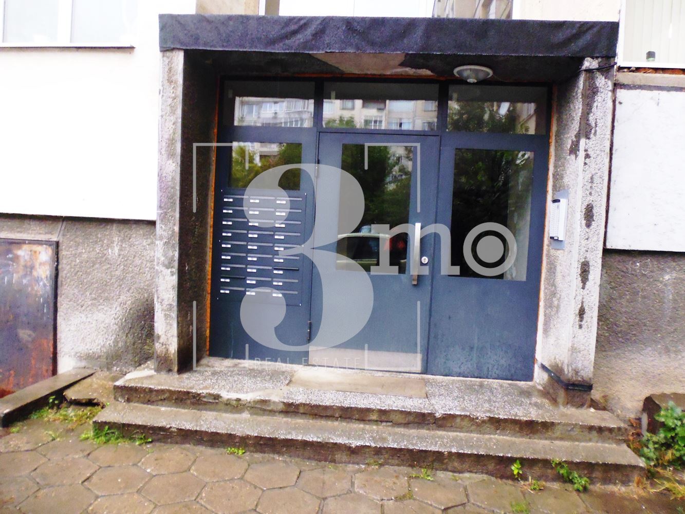 Продава се обзаведена гарсониера в ж.к. Обеля 2, гр. София-0 Продава се обзаведена гарсониера в ж.к. Обеля 2, гр. София - 0