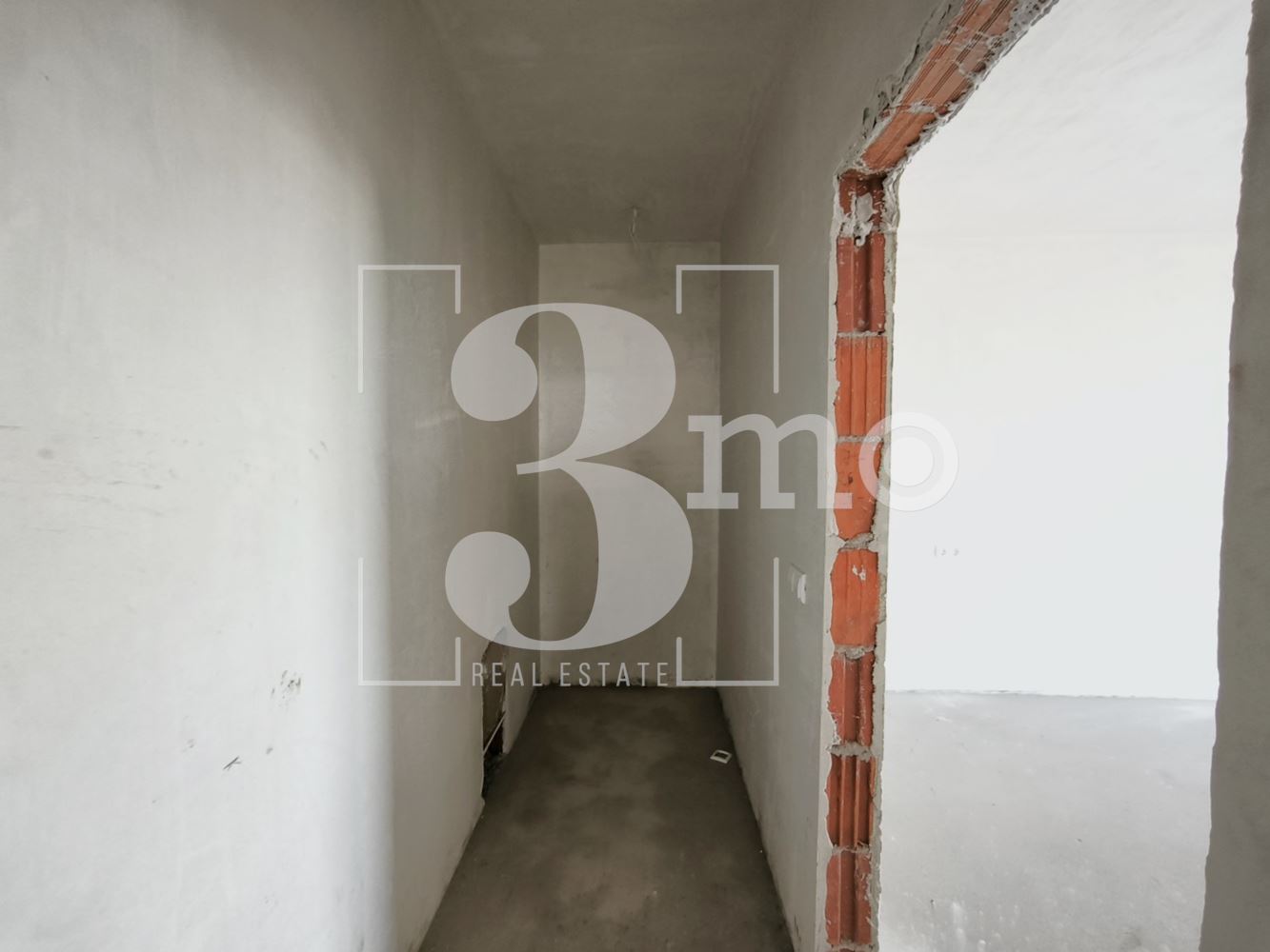 Двустаен апартамент в нова модерна сграда пред Акт 15 в ж.к. Люлин, град София - 0