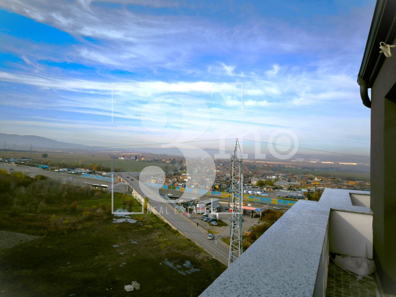 Двустаен светъл апартамент в сграда пред Aкт 15 в ж.к. Люлин, град София - 0