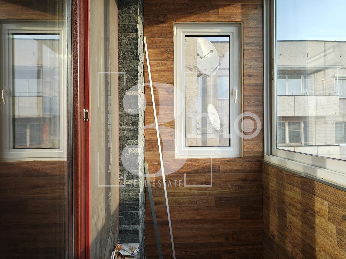 Тристаен апартамент за продажба в ж.к. Люлин 9, гр. София - 0