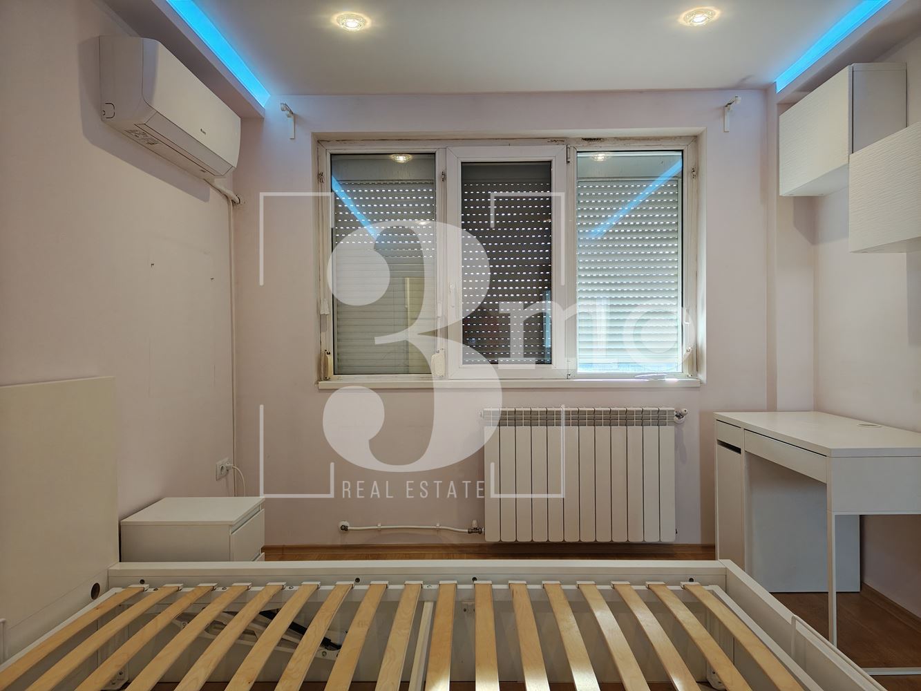 Тристаен апартамент за продажба в ж.к. Люлин 9, гр. София - 0