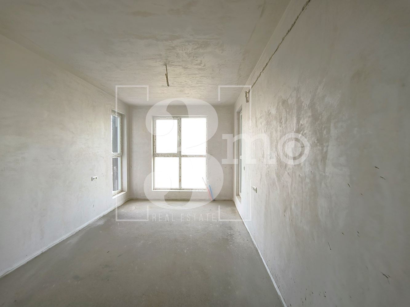 Двустаен просторен апартамент в елегантна сграда в ж.к. Люлин, град София - 0