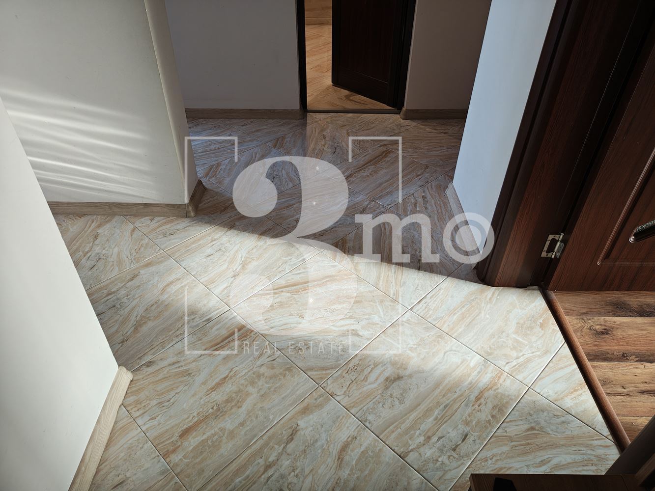 Тристаен апартамент за продажба в ж.к. Люлин 9, гр. София - 0