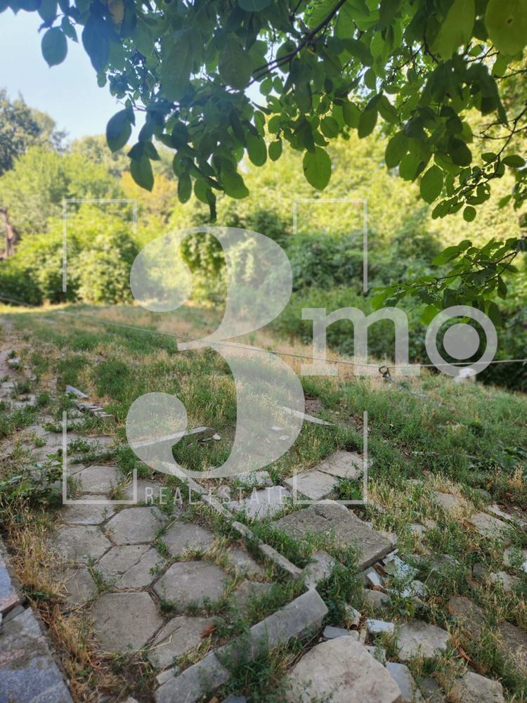 „3mo“ недвижими имоти предлага за продажба имот с голям потенциал в с. Владая - 0