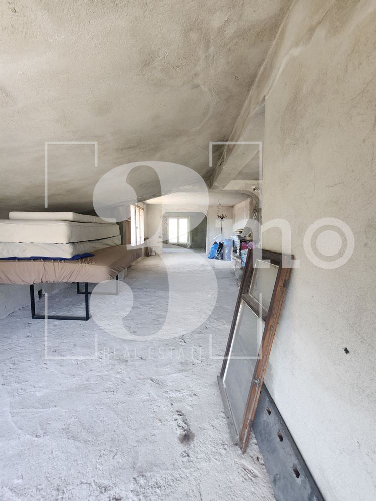 „3mo“ недвижими имоти предлага за продажба имот с голям потенциал в с. Владая - 0