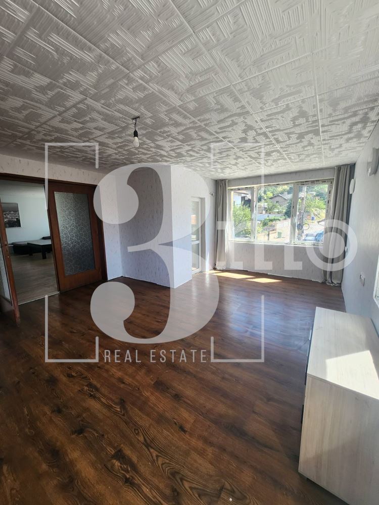 „3mo“ недвижими имоти предлага за продажба имот с голям потенциал в с. Владая - 0