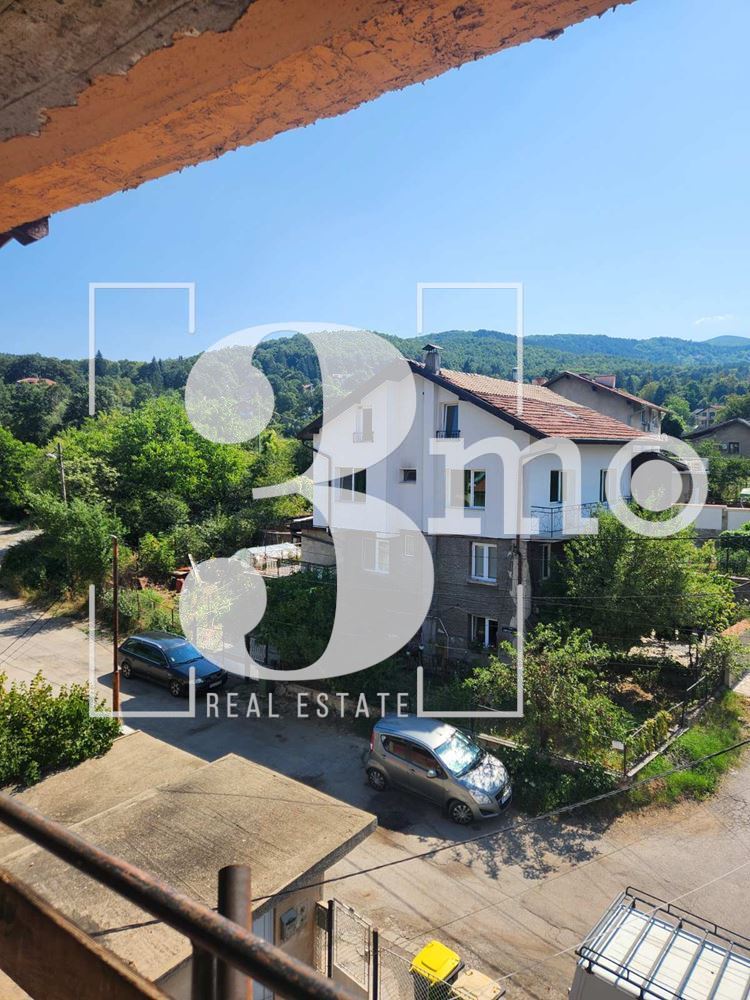 „3mo“ недвижими имоти продава четиристаен апартамент в с.Владая - 0