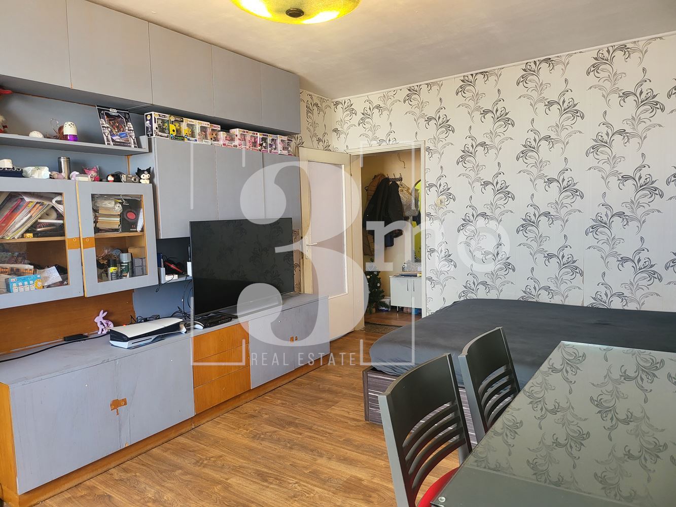 Двустаен апартамент в ж.к.Красна поляна 1 - 0