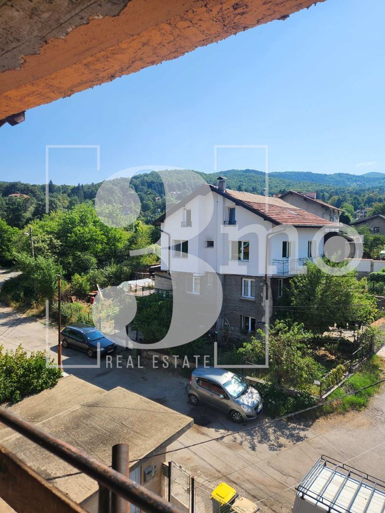 „3mo“ недвижими имоти предлага за продажба имот с голям потенциал в с. Владая - 0