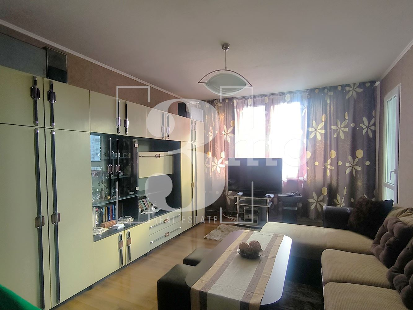 Двустаен апартамент под наем до мол София в столицата - 0