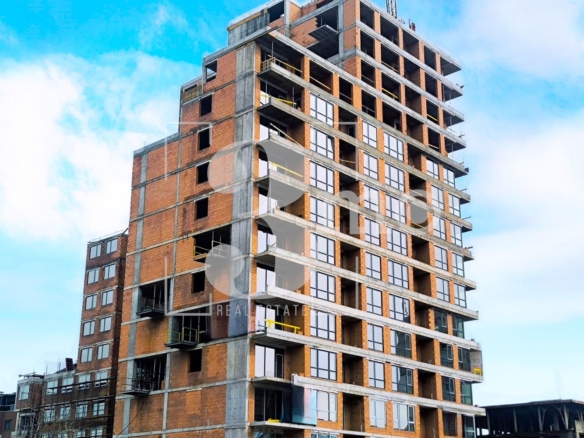 Четиристаен апартамент за продажба до вход на метростанция в ж.к. Люлин, град София - 0