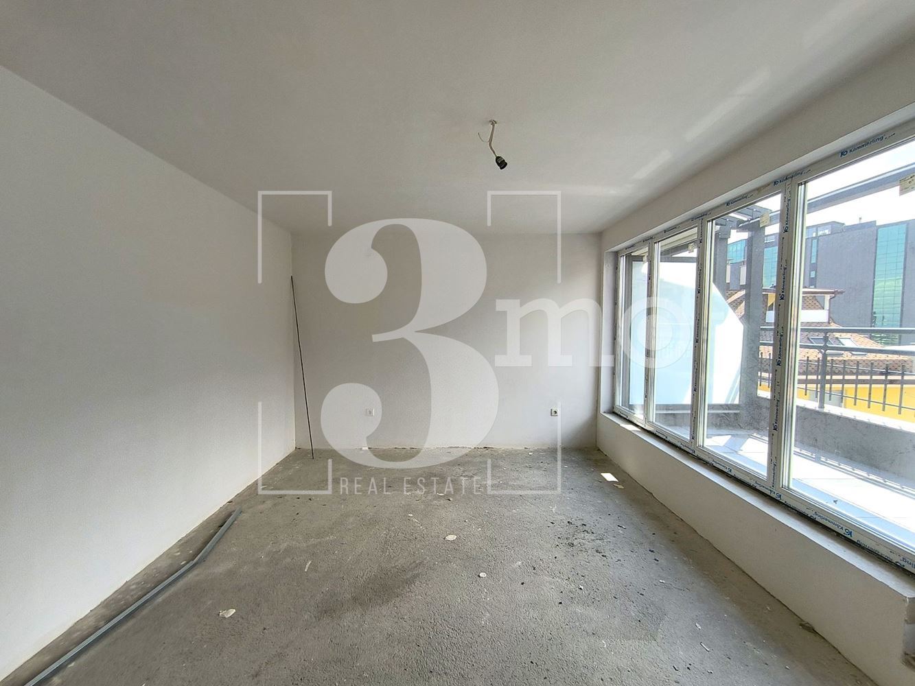 Красив панорамен апартамент с Разрешение за ползване в кв. Манастирски ливади - 0