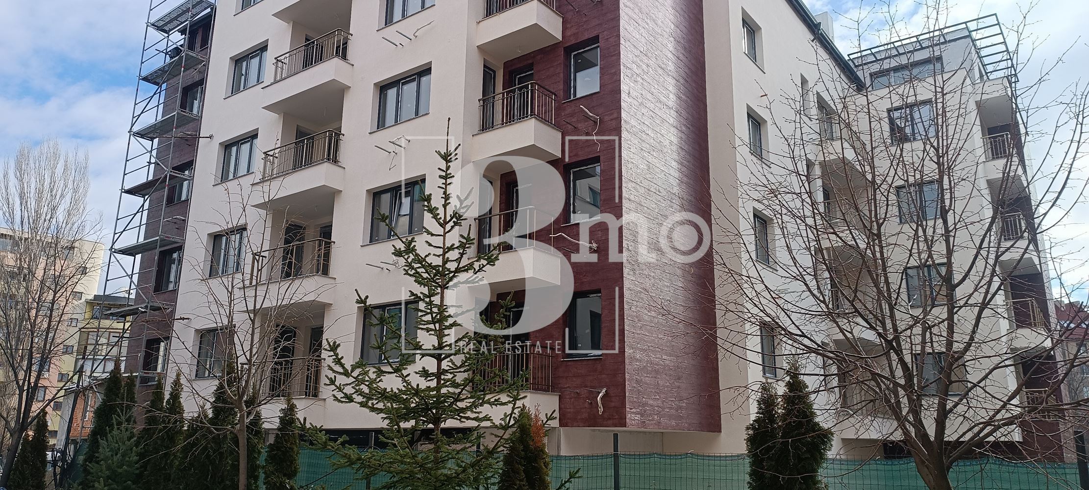 Светъл двустаен апартамент в ж.к. Люлин – Център – на крачки от Метростанция Люлин-0 Светъл двустаен апартамент в ж.к. Люлин – Център – на крачки от Метростанция Люлин - 0