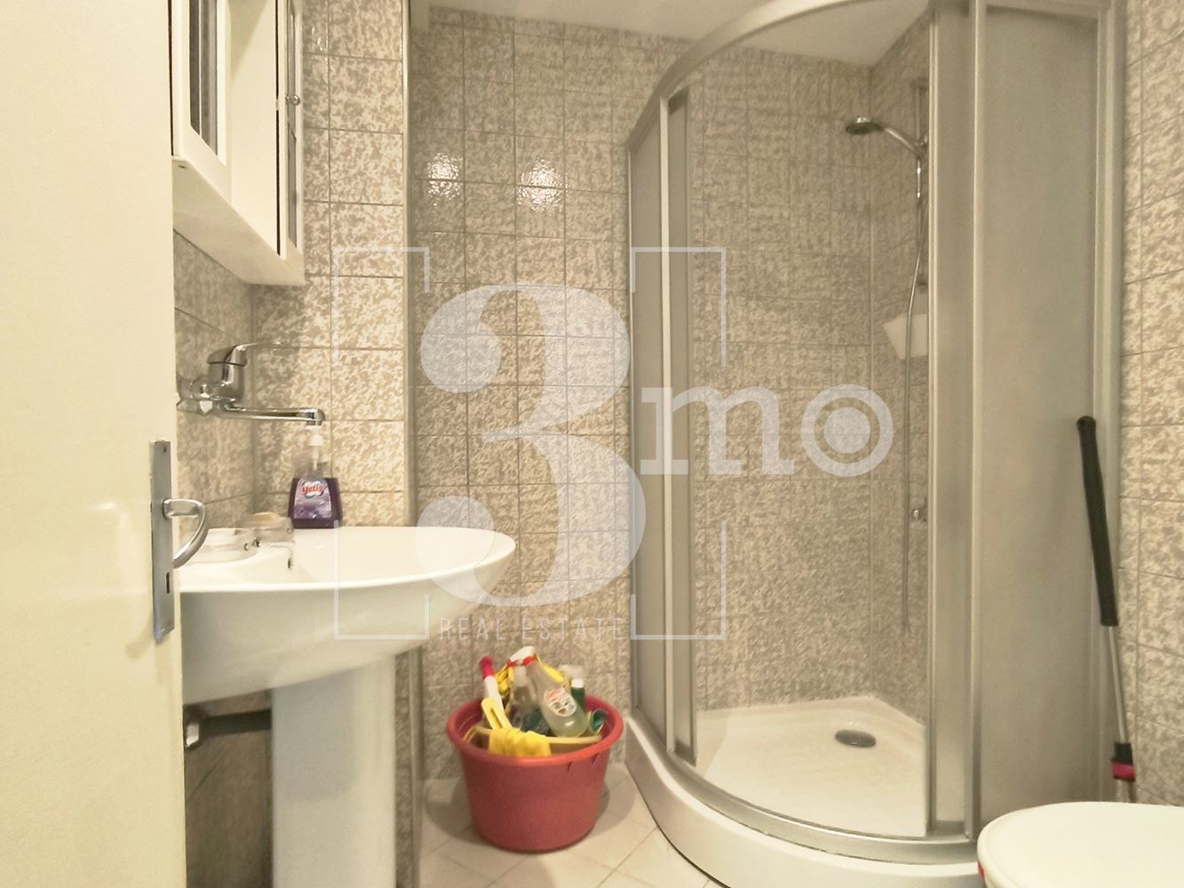 Двустаен апартамент под наем до мол София в столицата - 0