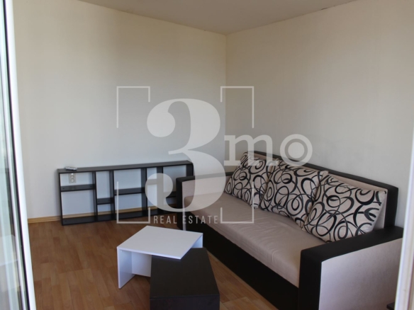 "3mo" Ндвижими имоти прдлага под наем тристаен апартамент в ж.к Студенстки град - 0