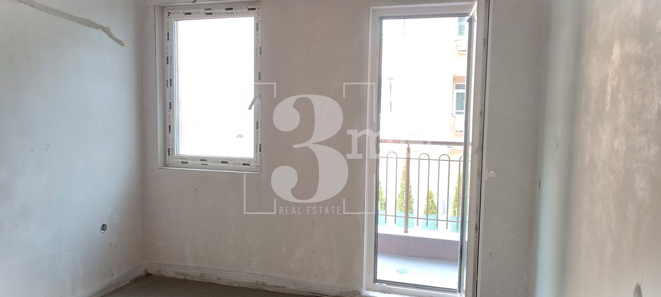 Светъл двустаен апартамент в ж.к. Люлин – Център – на крачки от Метростанция Люлин-0 Светъл двустаен апартамент в ж.к. Люлин – Център – на крачки от Метростанция Люлин - 0