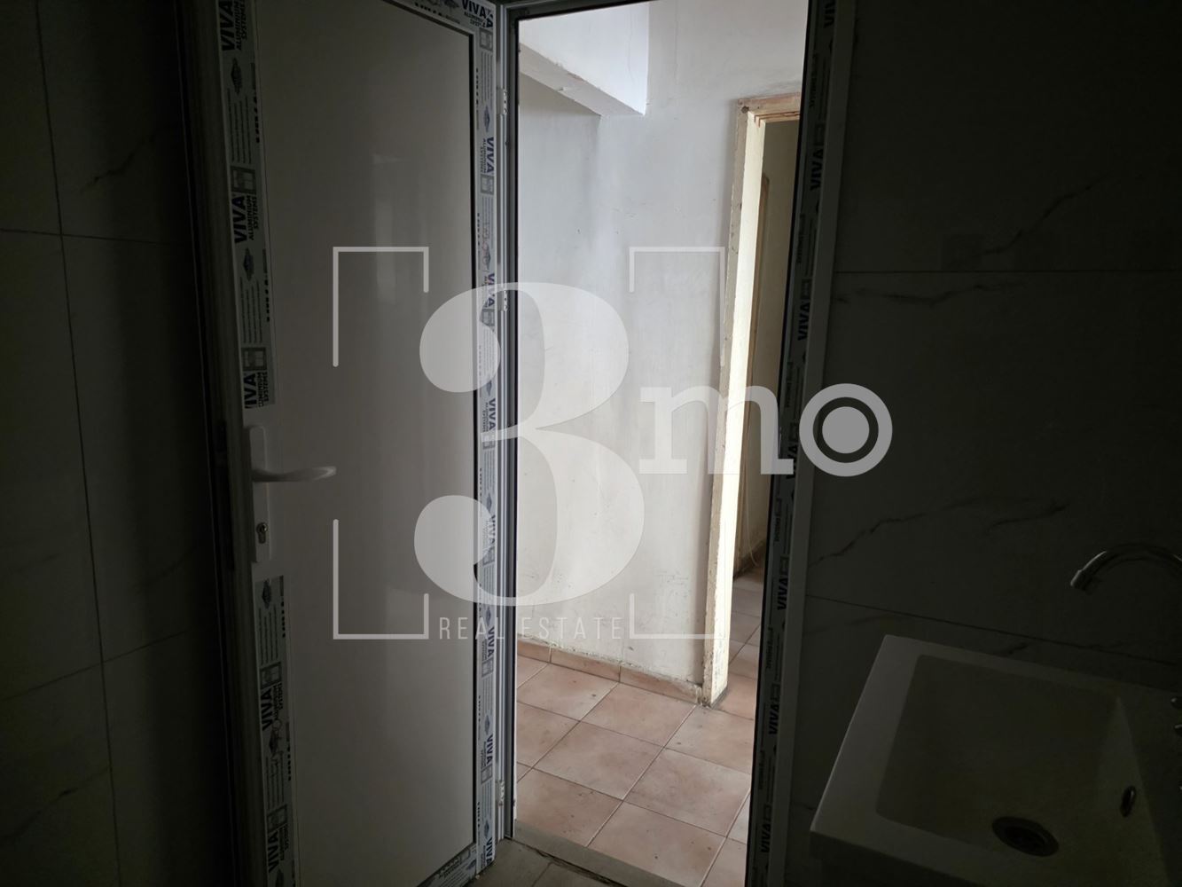 Панелен тристаен апартамент в ж.к.Люлин 2, гр.София - 0