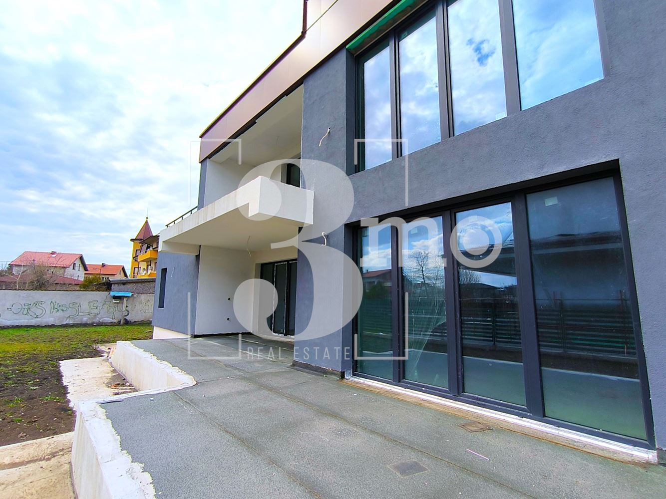 3mo Амалтея продава двуетажна къща в град Костинброд - 0