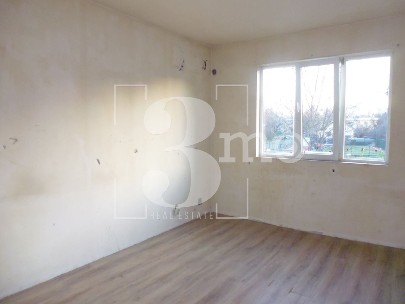 Двустаен апартамент за продажба в ж.к.Надежда 2, гр. София - 0