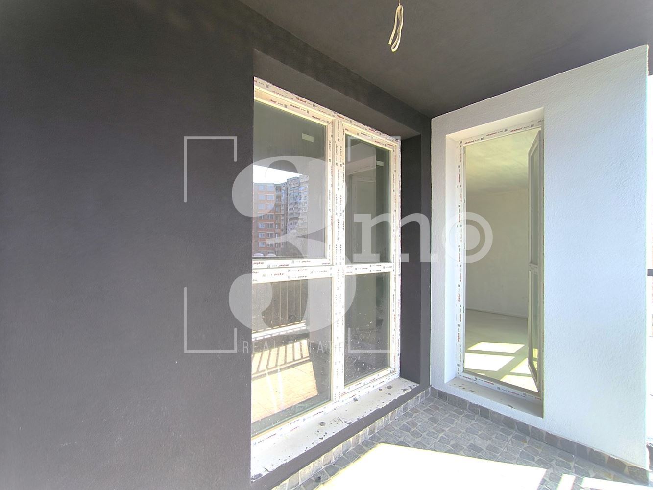 Южен двустаен апартамнет пред АКТ 16 в ж.к. Люлин, град София - 0