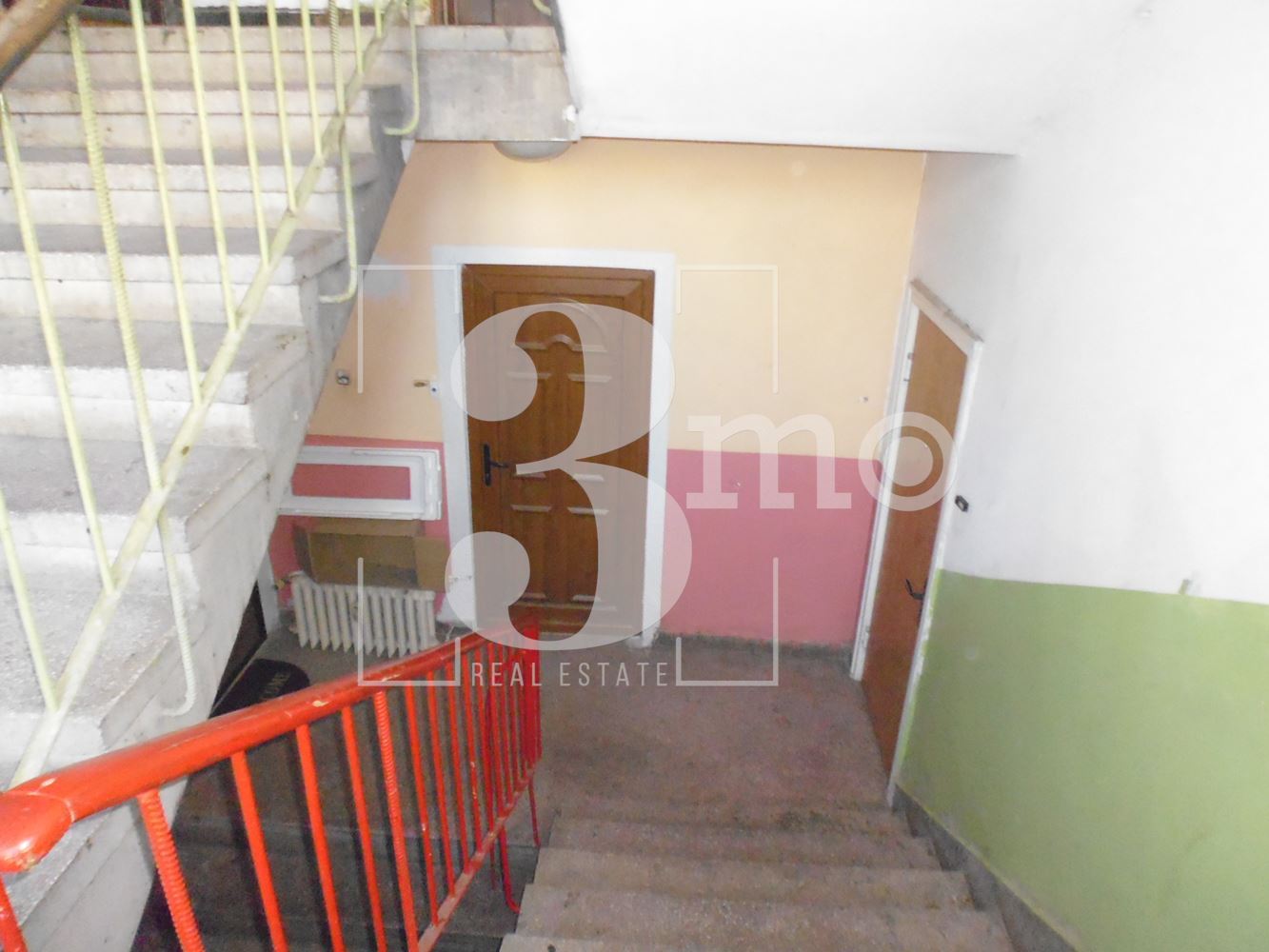 Двустаен апартамент за продажба в ж.к.Надежда 2, гр. София - 0