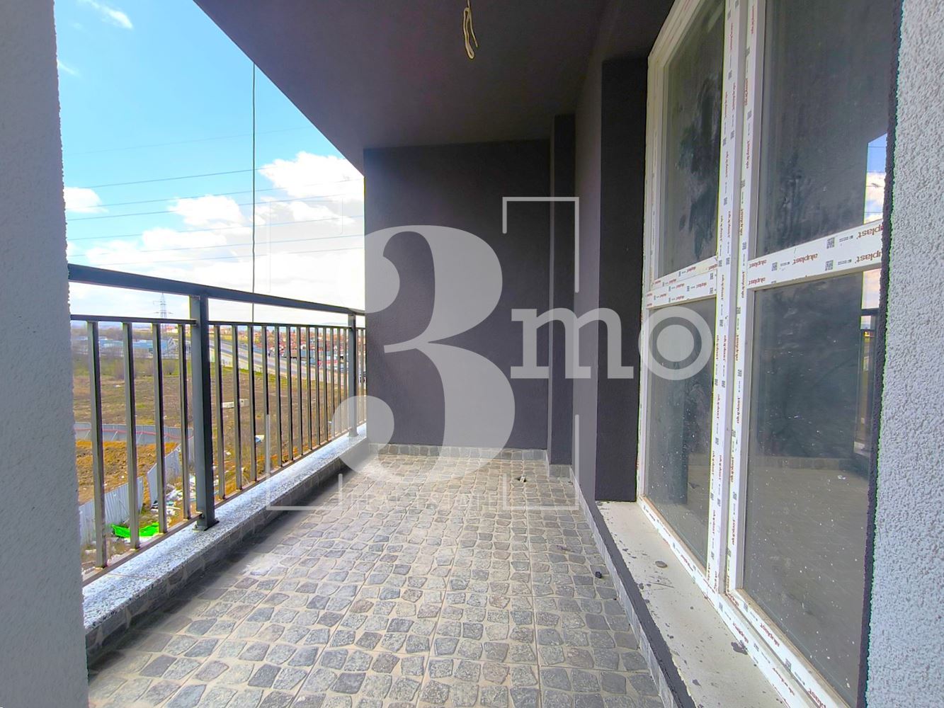 Южен двустаен апартамнет пред АКТ 16 в ж.к. Люлин, град София - 0