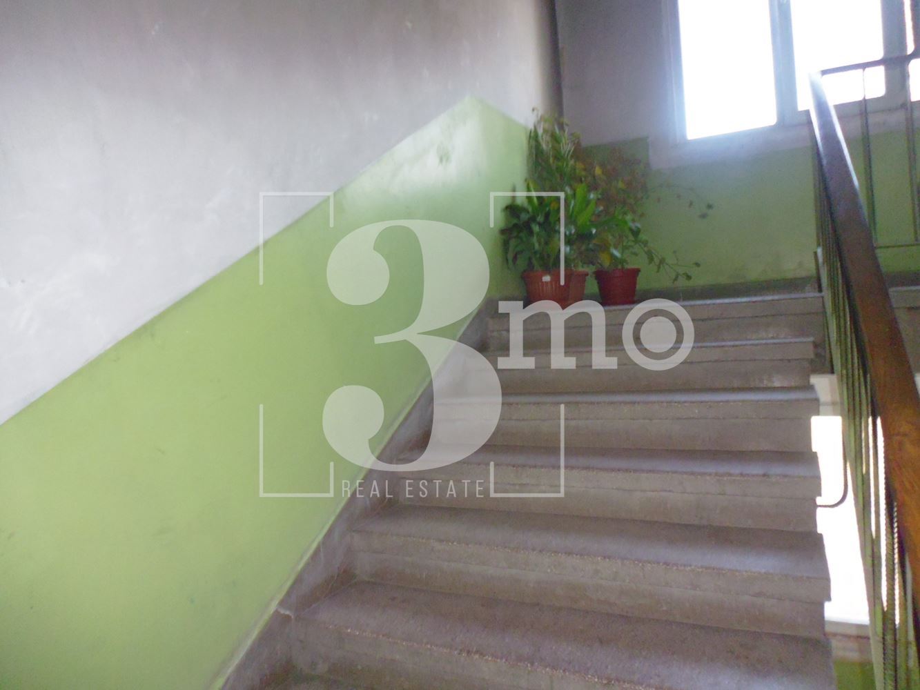 Двустаен апартамент за продажба в ж.к.Надежда 2, гр. София - 0