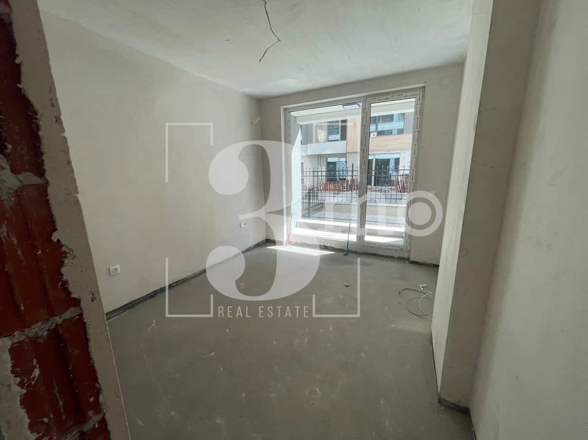 „3mo“ недвижими имоти продава тристаен апартамент в ж.к. Малинова долина - 0