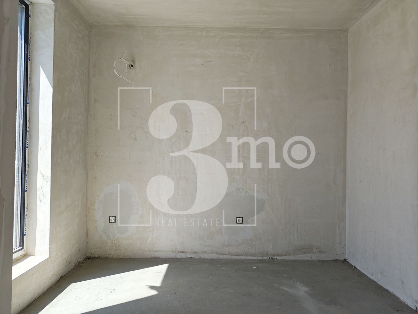 Тристаен апартамент с Акт 14, за продажба в ж.к. Люлин 4, гр. София - 0