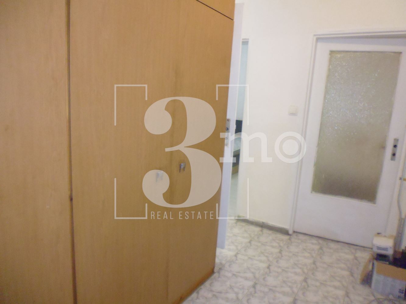 Просторен и слънчев двустаен апартамент за проздажба. - 0