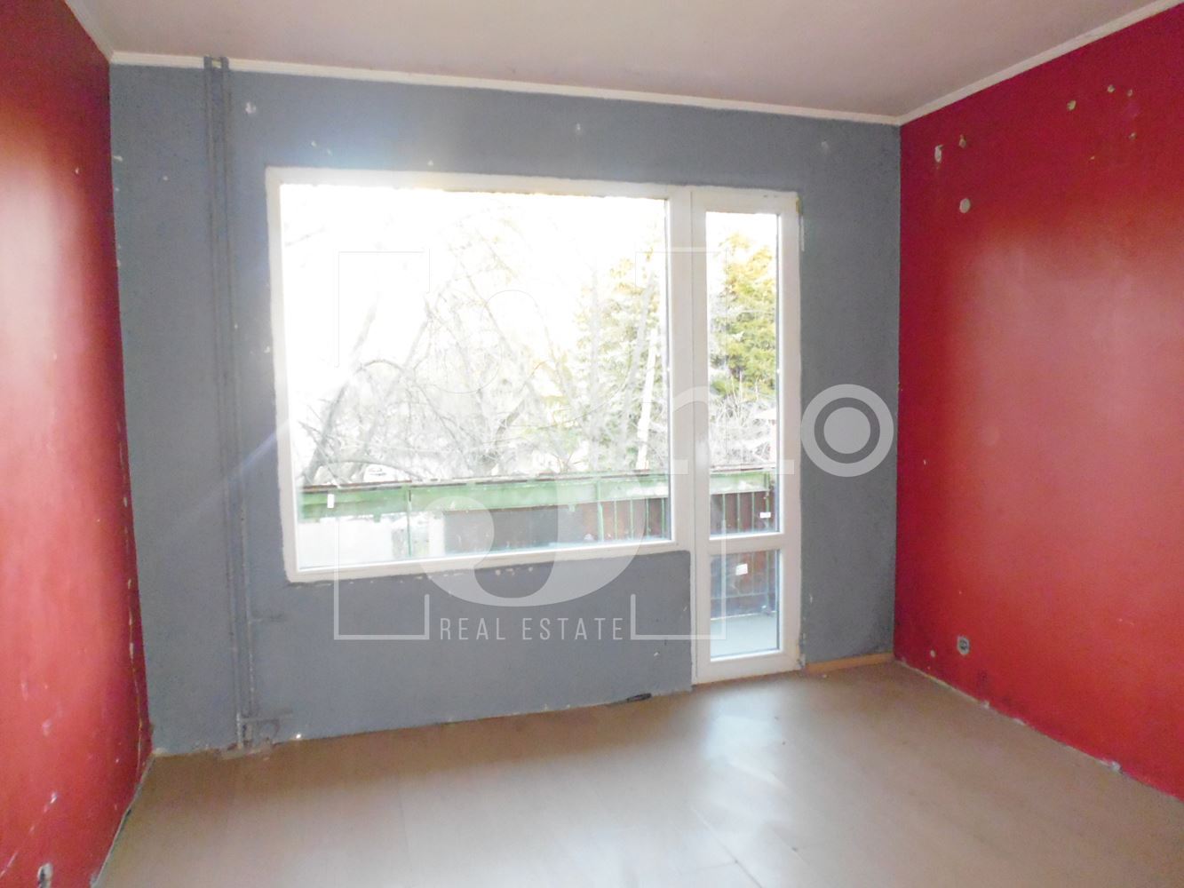 Двустаен апартамент за продажба в ж.к.Надежда 2, гр. София - 0