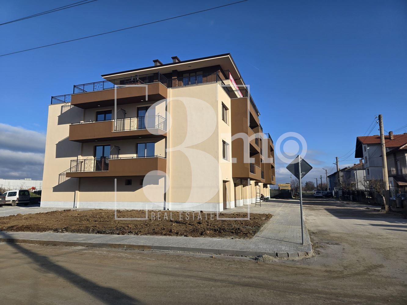 „3mo“ недвижими имоти предлага за продажба тристаен апартамент, находящ се в с. Гара Елин Пелин - 0