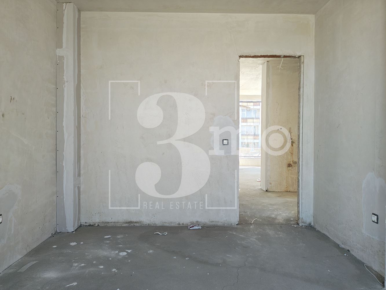 Тристаен апартамент с Акт 14, за продажба в ж.к. Люлин 4, гр. София - 0