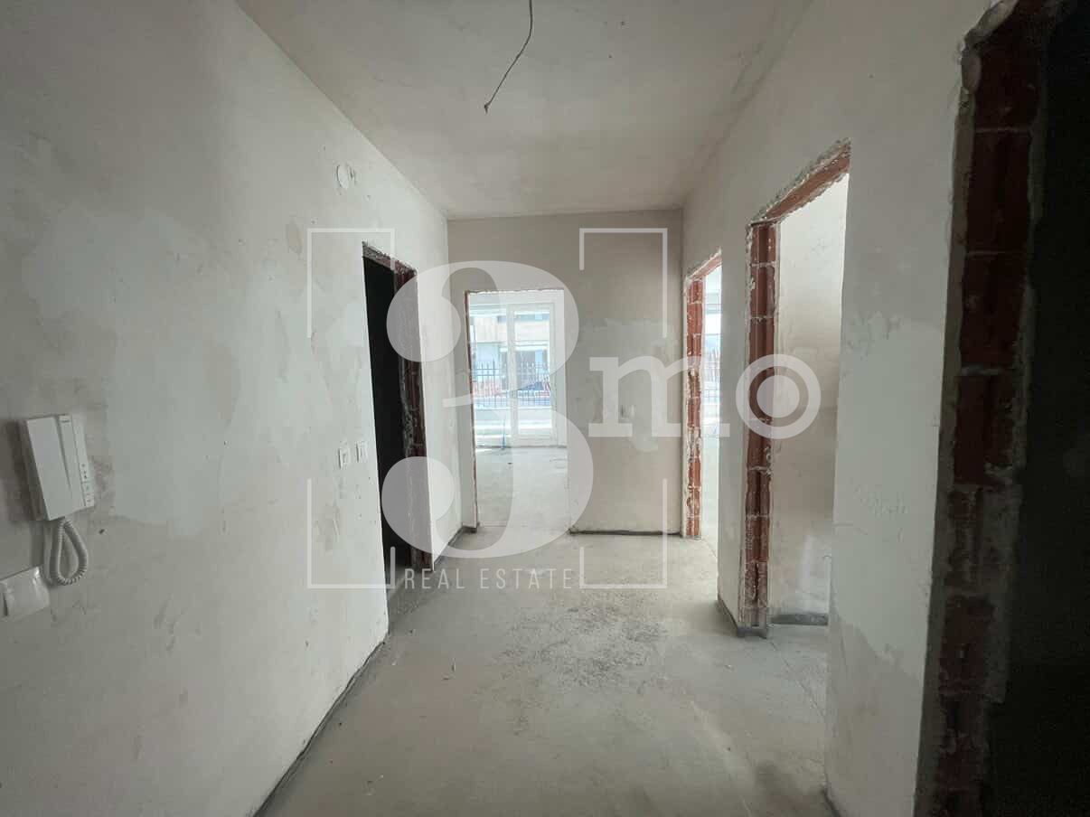 „3mo“ недвижими имоти продава тристаен апартамент в ж.к. Малинова долина - 0