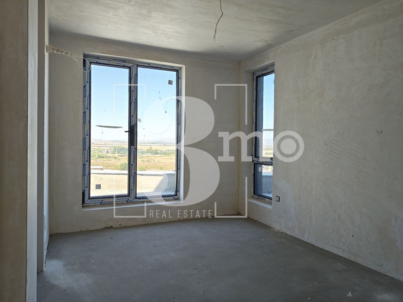 Тристаен апартамент с Акт 14, за продажба в ж.к. Люлин 4, гр. София - 0