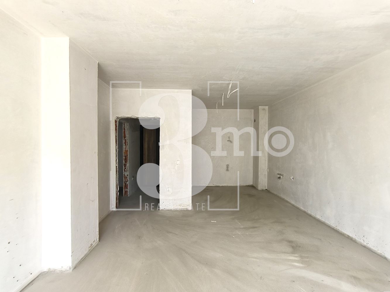 Южен двустаен апартамнет пред АКТ 16 в ж.к. Люлин, град София - 0