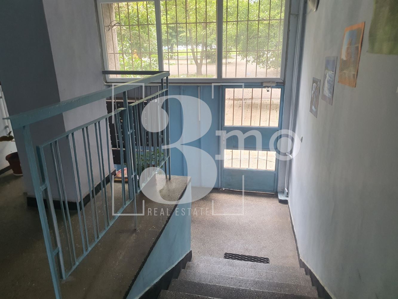 Просторен и слънчев двустаен апартамент за проздажба. - 0