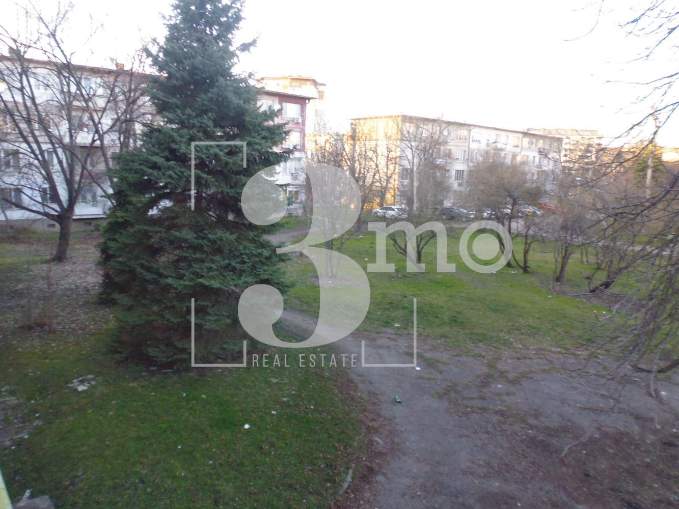 Двустаен апартамент за продажба в ж.к.Надежда 2, гр. София - 0