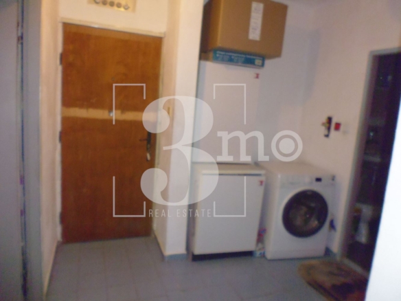 Двустаен непреходен апартамент за продажба в ж. к. Люлин 10, гр. София - 0